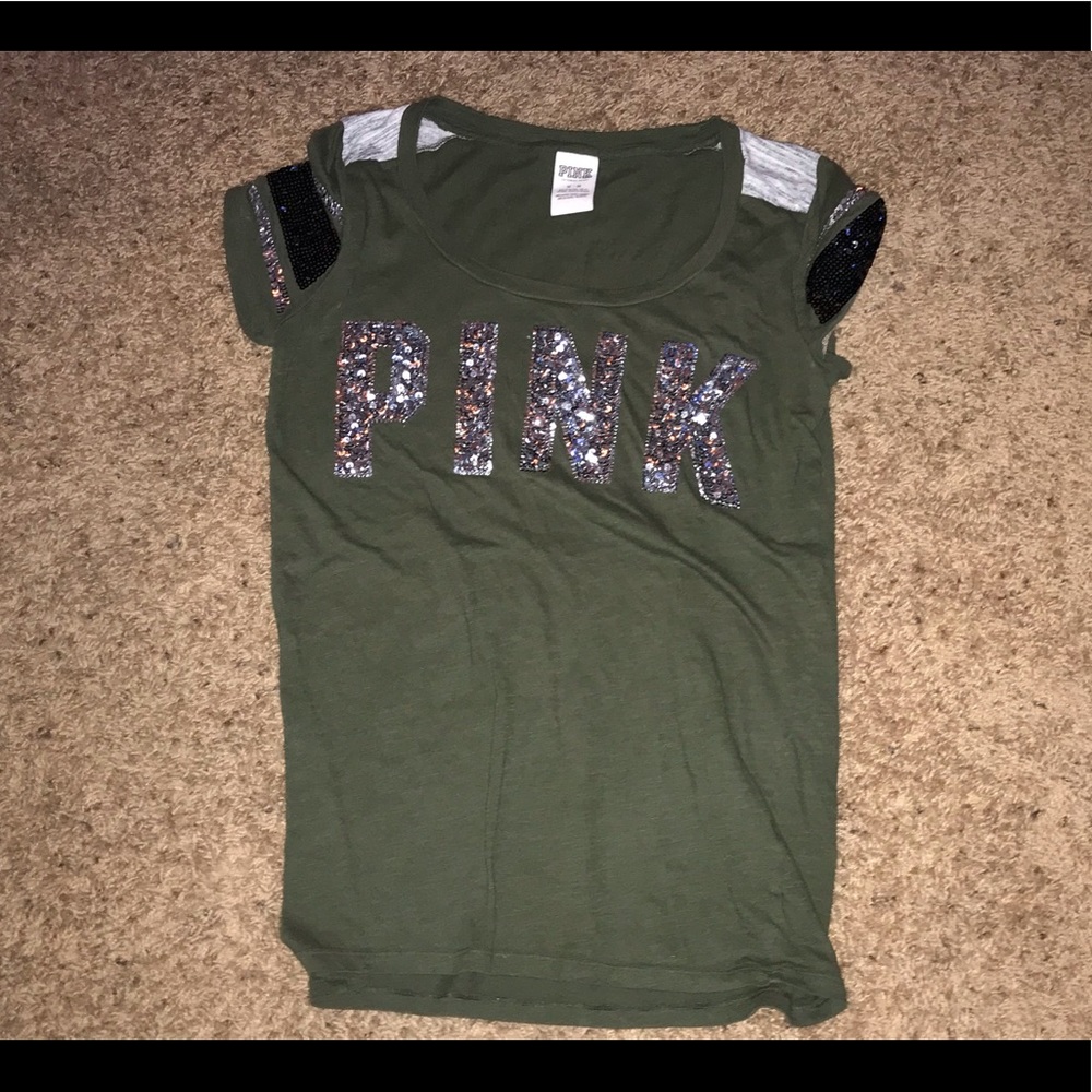 short sleeved shirt